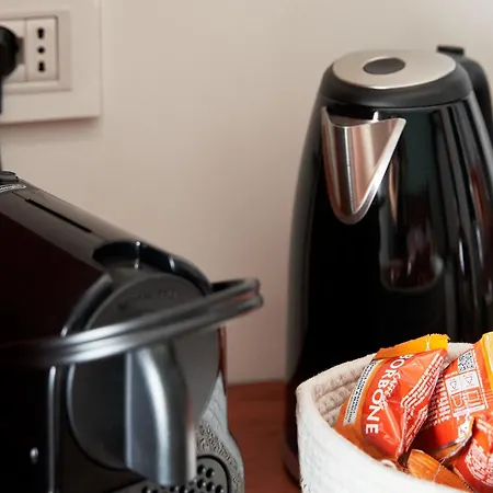 Il Pittore Del Mare Frühstückspension Trani